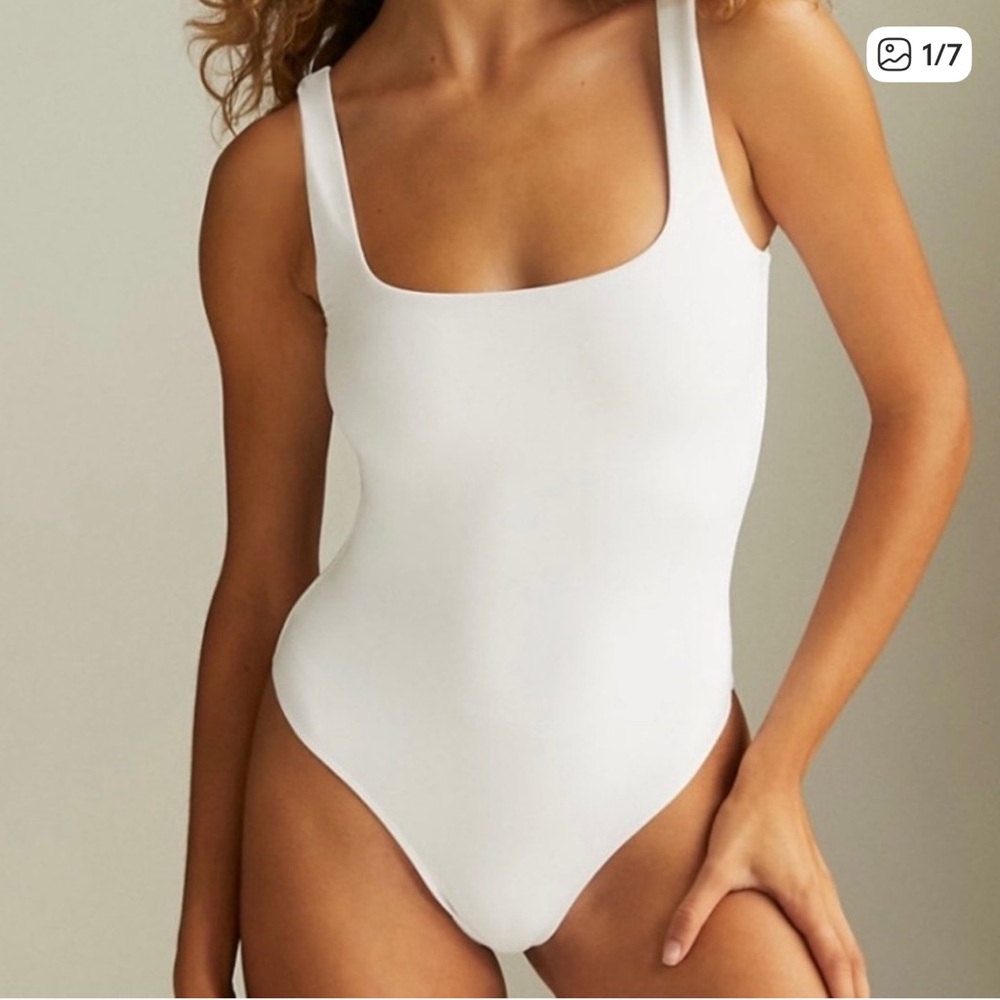 Babaton white ribbed bodysuit